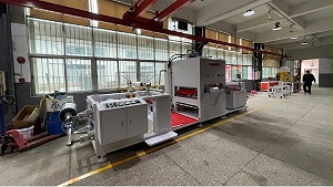 APET roll hydraulic crease and die cut machine